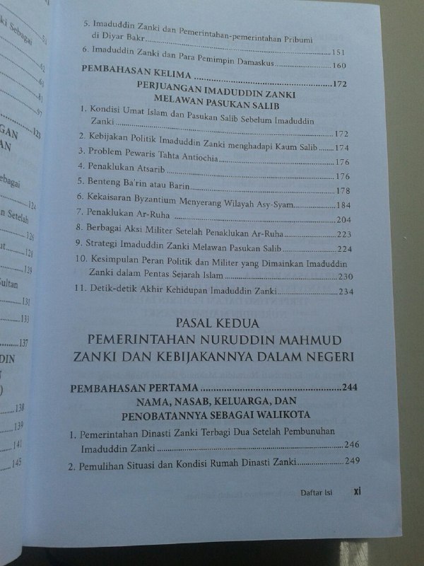 Buku Bangkit Dan Runtuhnya Daulah Zankiyah isi