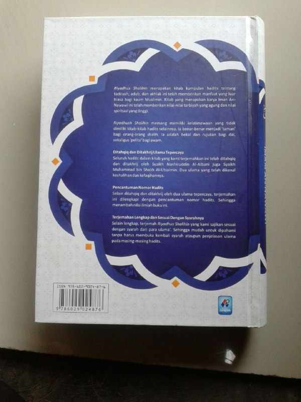 Buku Matan & Terjemahan Lengkap Riyadhus Shalihin cover