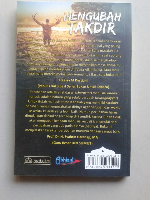 Buku Mengubah Takdir Manusia Terbaik Yang memiliki Karakter Berubah cover