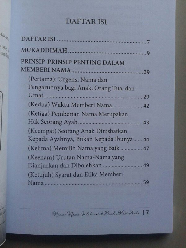 Buku Nama Nama Indah Untuk Buah Hati Anda isi 2