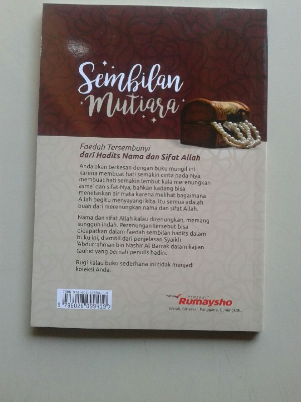 Buku Sembilan Mutiara Faedah Dari Hadits Nama Dan Sifat Allah cover
