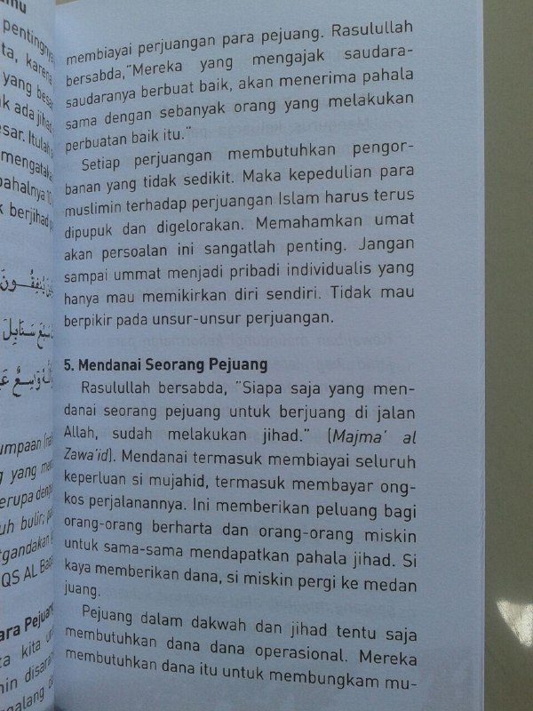 Buku Bangkitnya Pemuda Pejuang isi