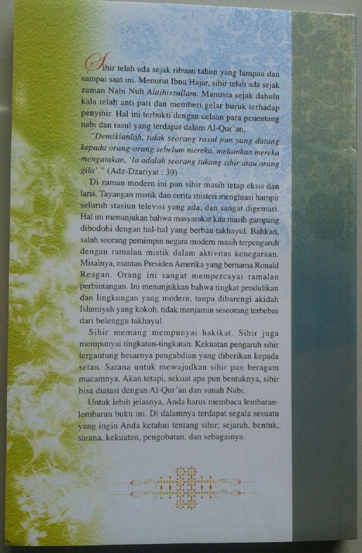 Buku Candu Mistik Menyingkap Rahasia Sihir & Perdukunan cover 2
