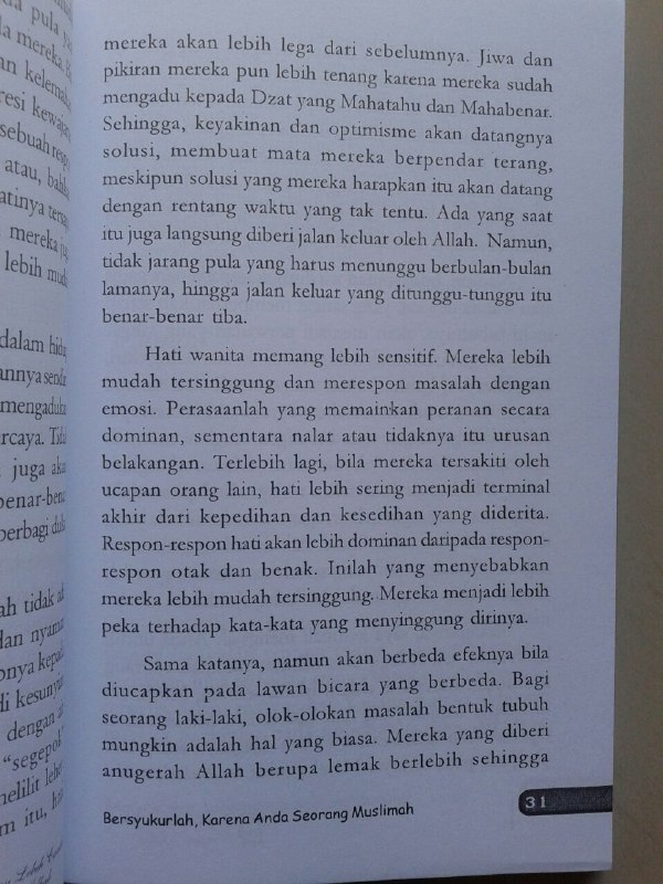 Buku Engkau Lebih Cantik Dengan Jilbab Motivasi Menutub Aurat isi