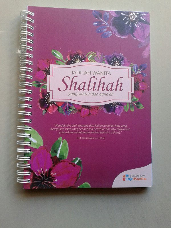 Buku Tulis Islami Spiral Cover Jadilah Wanita Shalihah cover