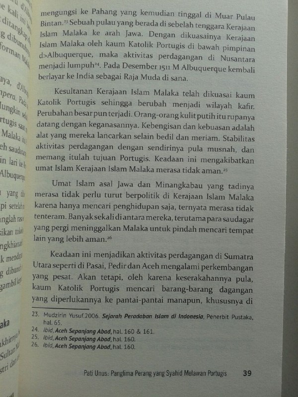 Buku Kerajaan Islam Demak Api Revolusi Islam Di Tanah Jawa isi