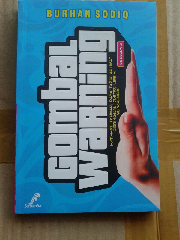 Buku Gombal Warning cover