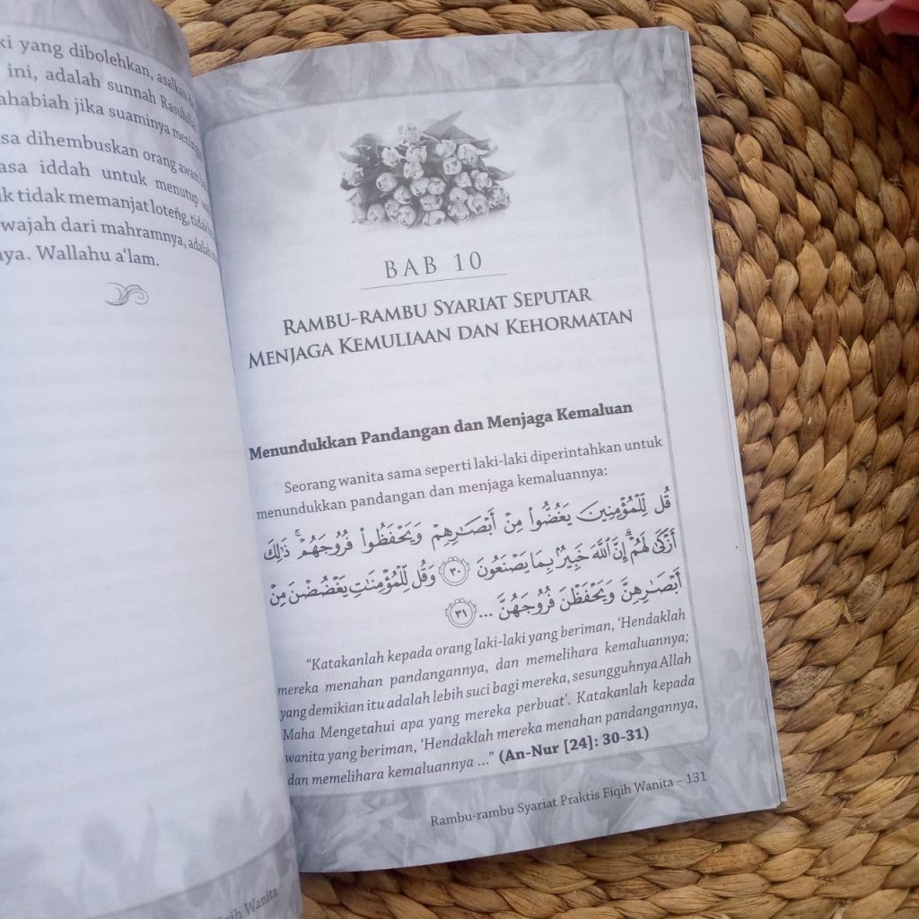 Buku Rambu-Rambu Syariat Praktis Fiqih Wanita