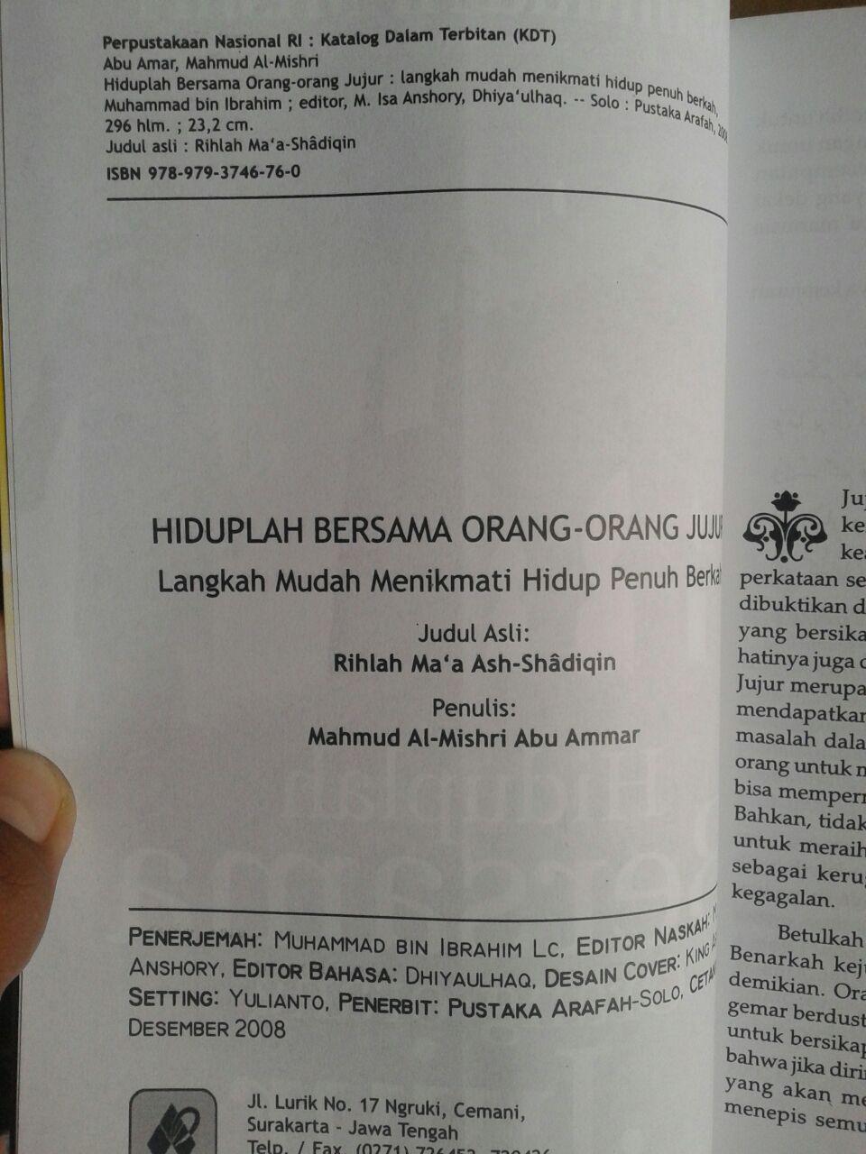 Buku Hiduplah Bersama Orang-Orang Jujur isi 2
