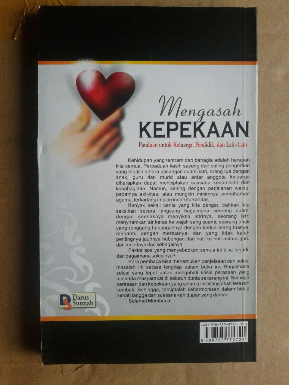 Buku Mengasah Kepekaan Panduan Untuk Keluarga Pendidik cover 2