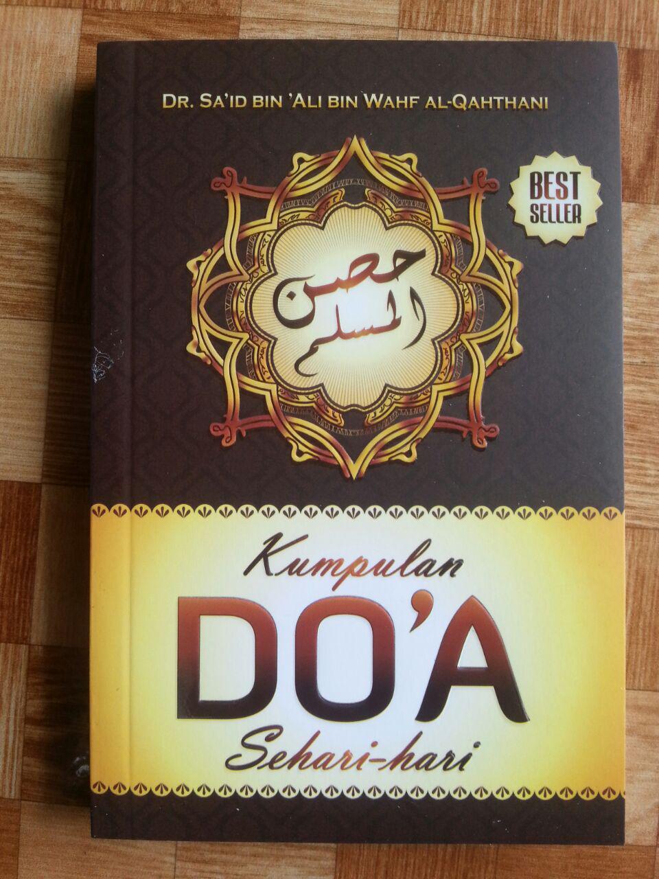 Buku Saku Hishnul Muslim Kumpulan Doa Sehari-Hari cover 2