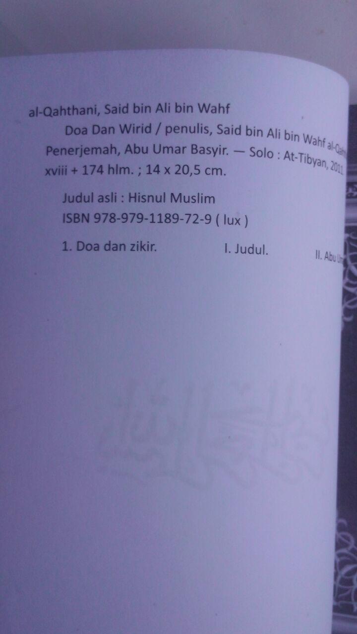 Buku Hishnul Muslim Doa Dan Wirid Disertai Transliterasi 24.000 15% 20.400 Pustaka At-Tibyan Said bin Wahf Al Qahthani isi