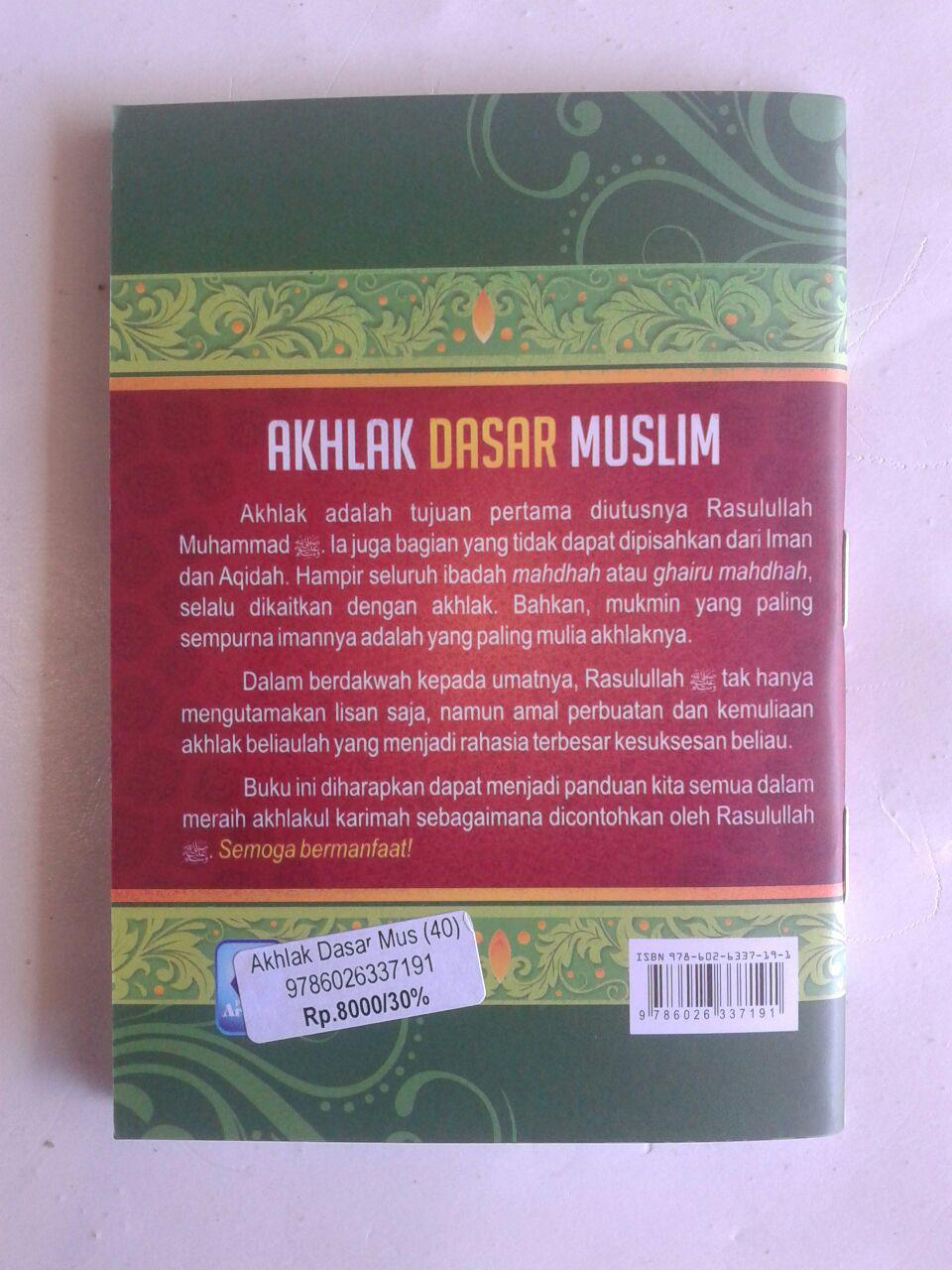 Buku Saku Akhlak Dasar Muslim cover