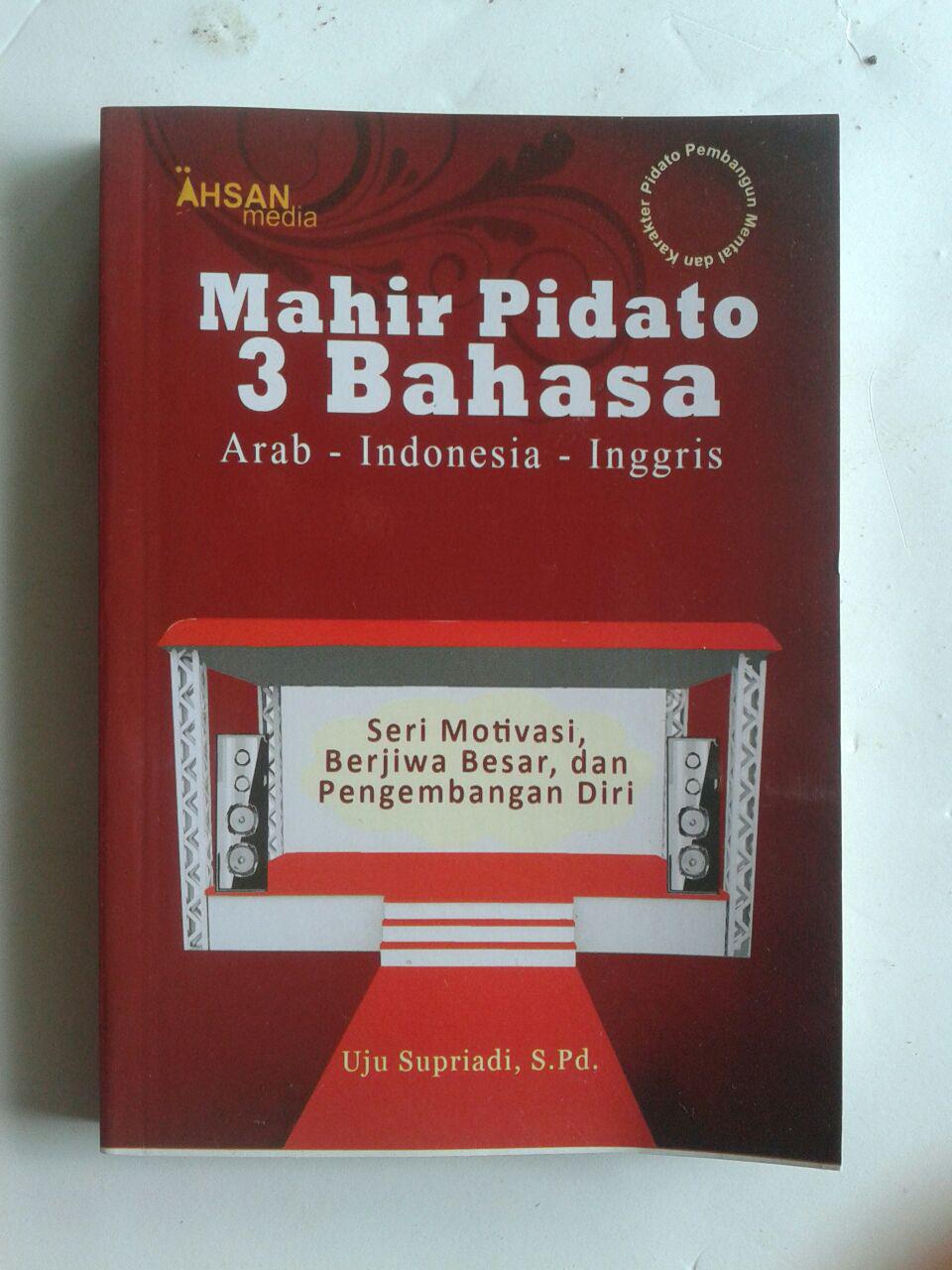 Buku Saku Mahir Pidato 3 Bahasa Arab Indonesia Inggris cover 2