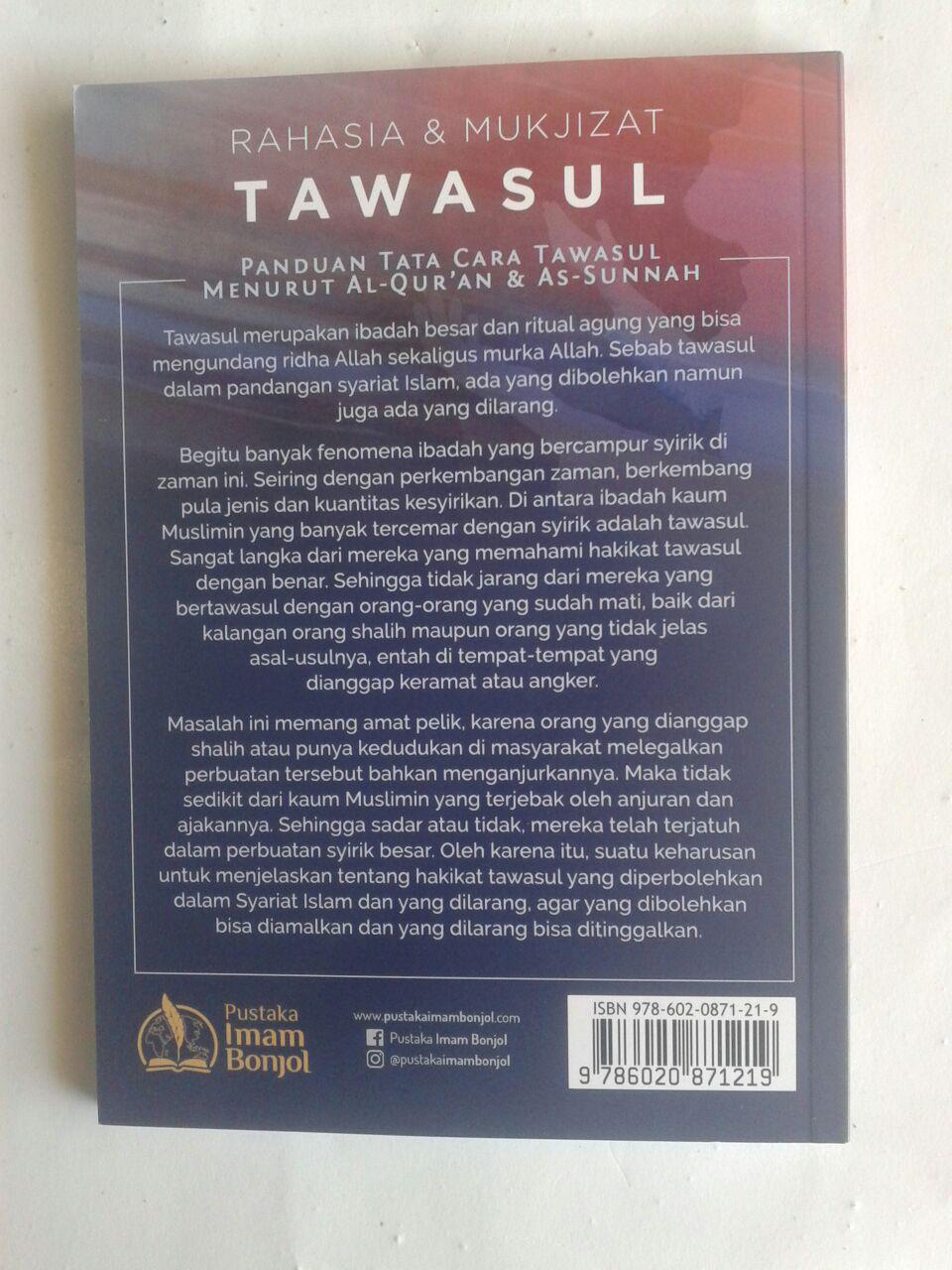 Buku Rahasia Dan Mukjizat Tawasul Panduan Tatacara Tawasul cover