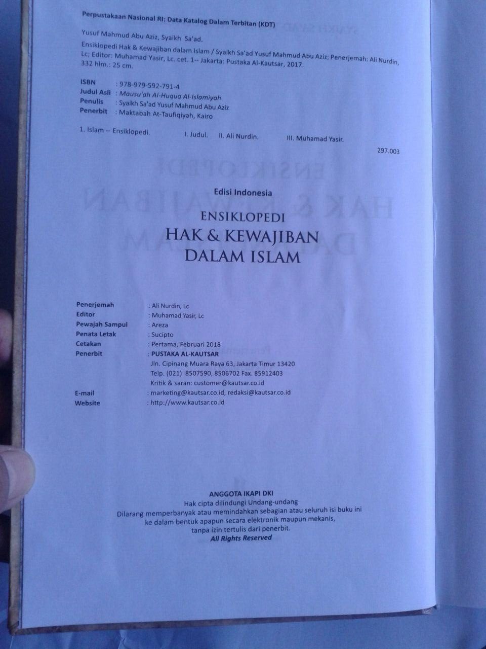 Buku Ensiklopedi Hak Dan Kewajiban Dalam Islam isi