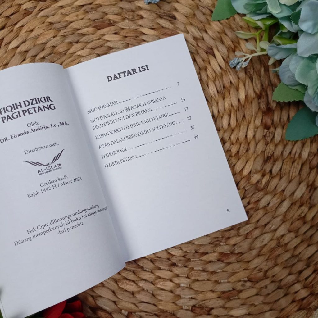 Buku Fiqih Dzikir Pagi Petang
