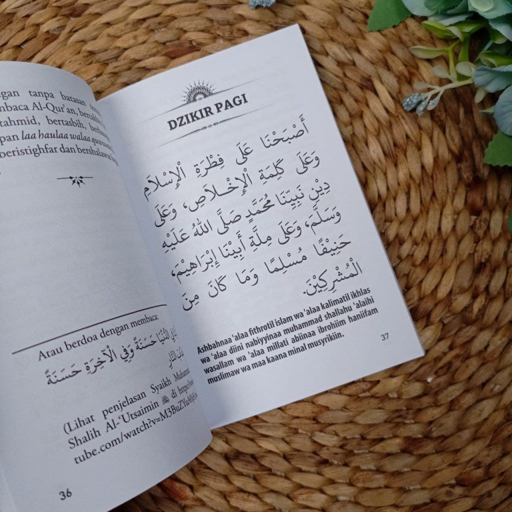 Buku Fiqih Dzikir Pagi Petang