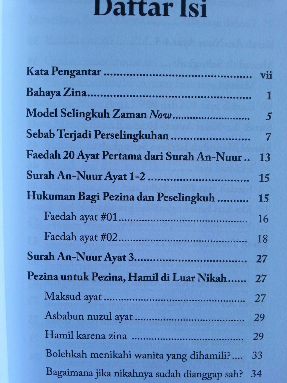 Buku Dia Tak Lagi Setia isi