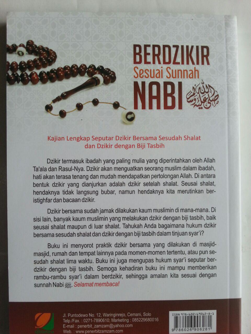 Buku Berdzikir Sesuai Sunnah Nabi Kajian Lengkap Seputar Dzikir Bersama cover