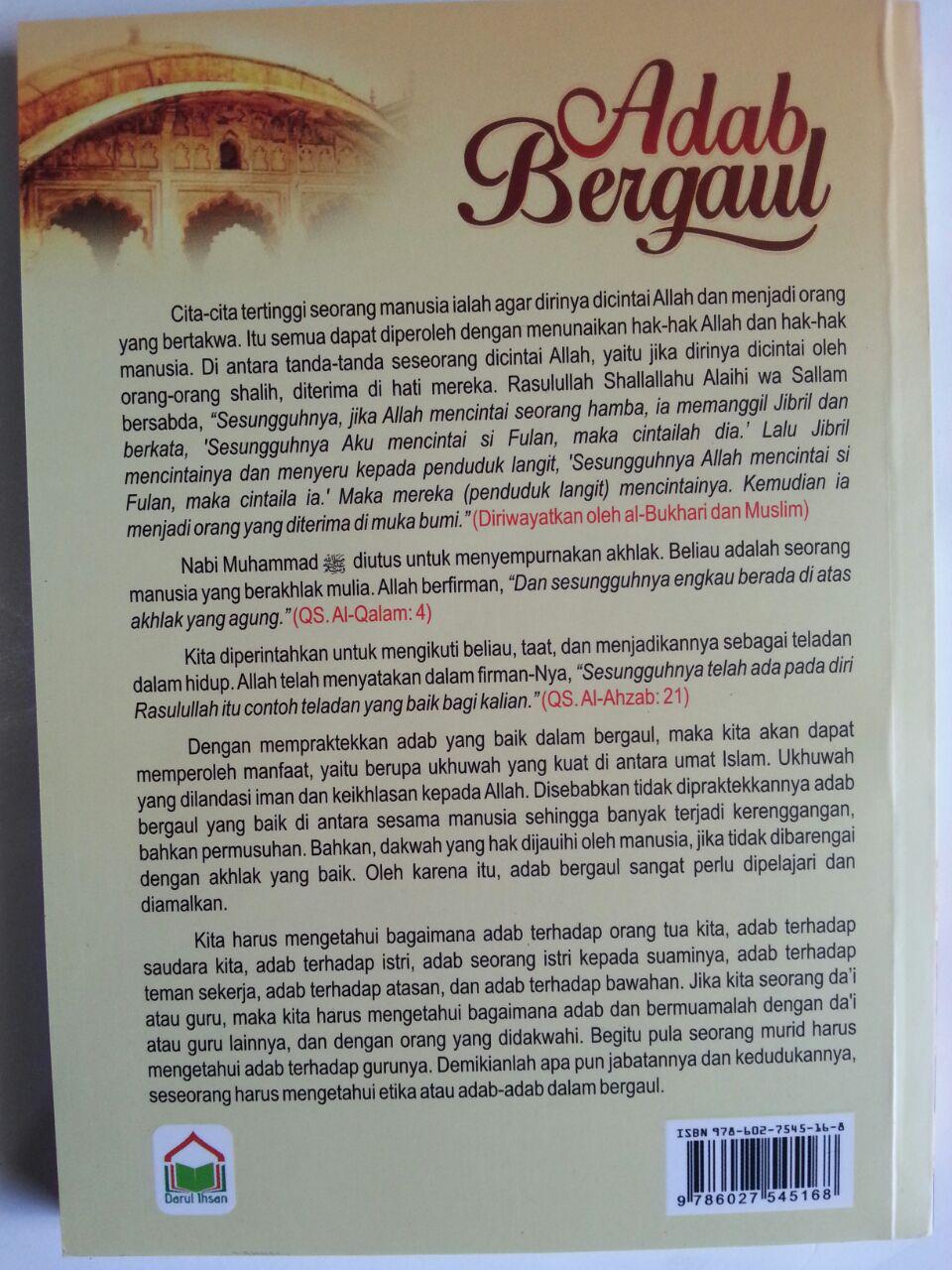 Buku Adab Bergaul Agar Dicintai Allah Kemudian Dicintai Manusia cover