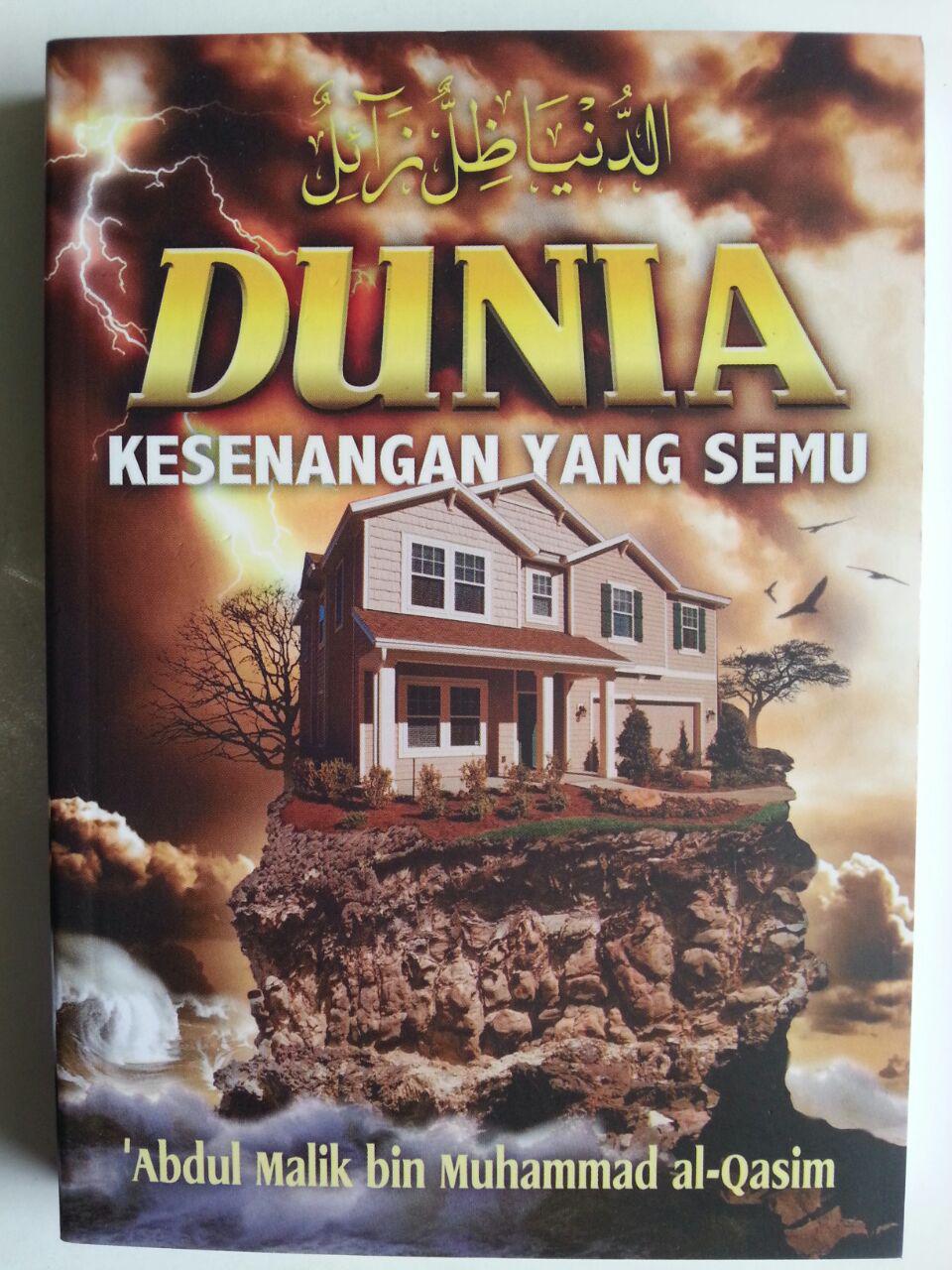 Buku Dunia Kesenangan Yang Semu cover 2