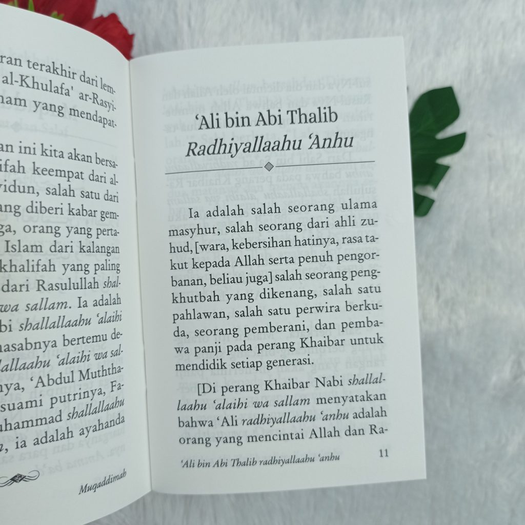 Buku Saku Ali Bin Abi Thalib Zuhud Pembawa Panji