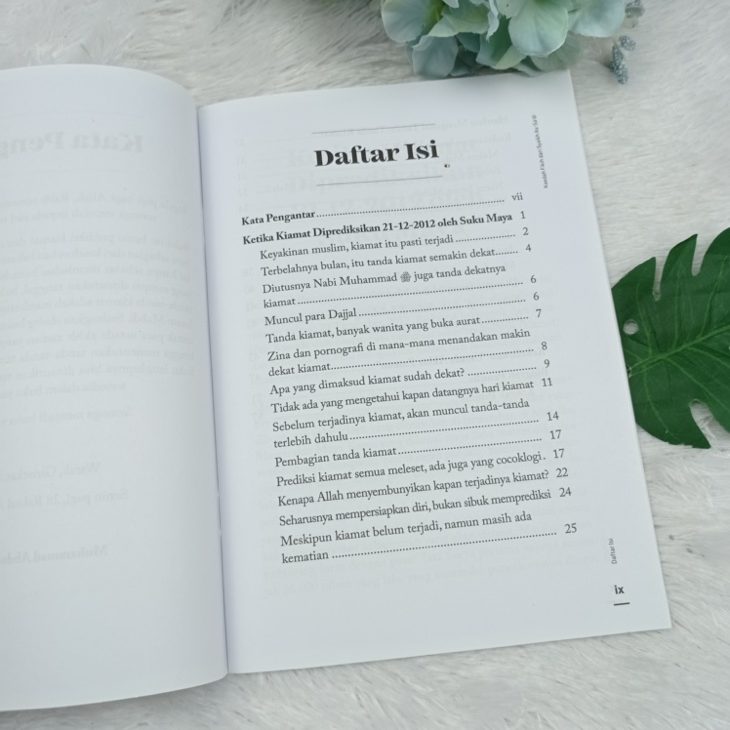 Buku Prediksi Akhir Zaman