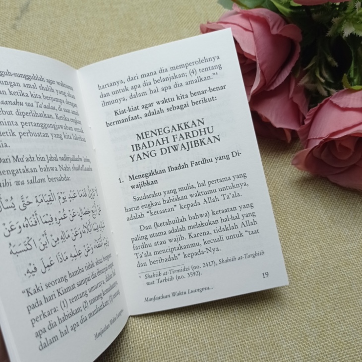 Buku Saku Manfaatkan Waktu Luangmu Sebelum Datang Waktu Sempitmu!