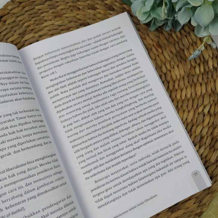 Buku Selamatkan Akalmu Dengan Berpikir Benar