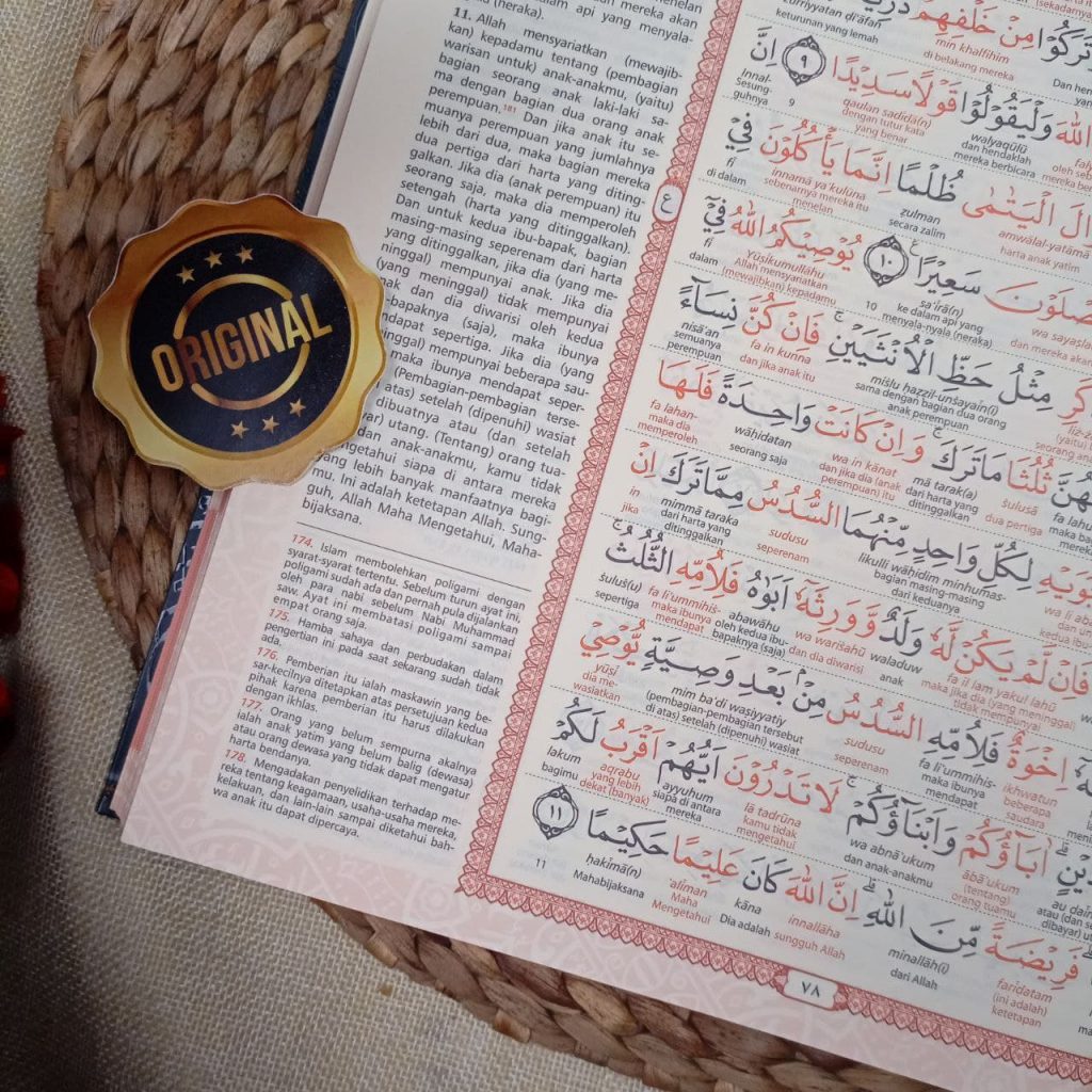 Al-Qur’an Perkata Sambung Transliterasi Latin Al-Uswah Ukuran A4