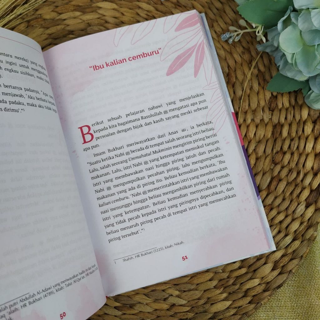 Buku Sayyidah Khadijah Dan Aisyah Istri Rasulullah Hard Cover