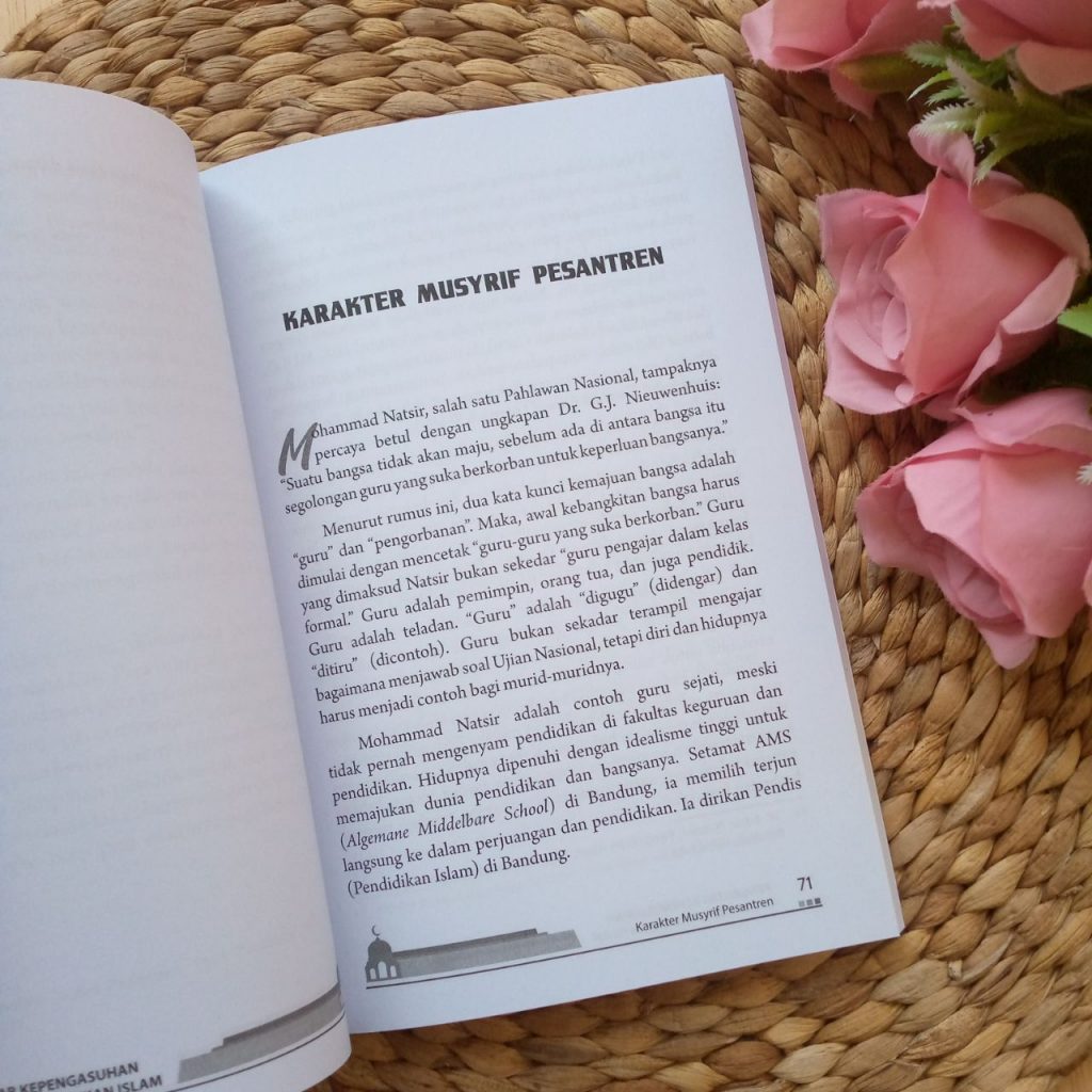 Buku Pengantar Kepengasuhan Lembaga Pendidikan Islam
