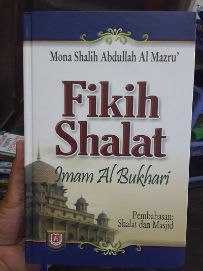 Buku Fikih Shalat Imam Al-Bukhari Cover